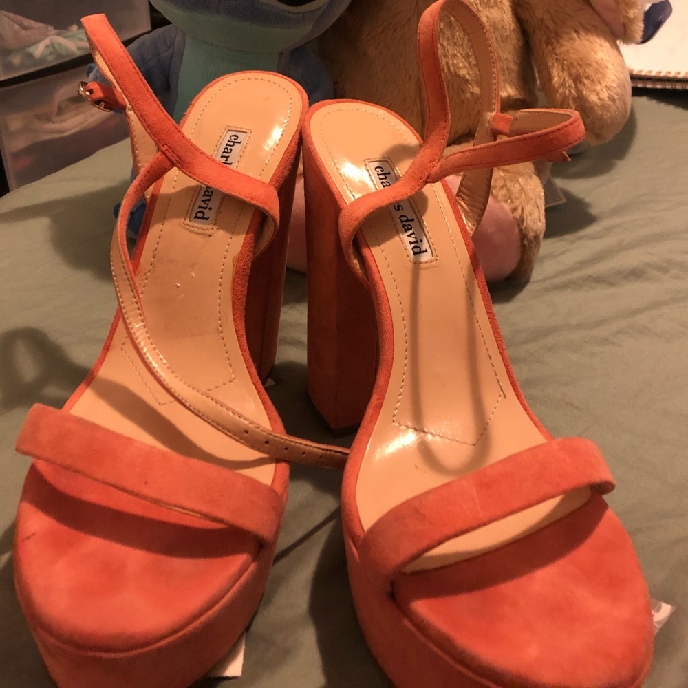 Charles David Regal Platform
